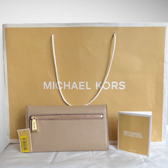 NWT Michael Kors Large Pebbled Leather Tri-Fold Wallet in Truffle (Nude) $158 - Picture 16 of 17